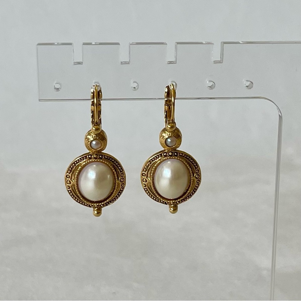 Elegant Vintage Antique Gold Tone Pierced Pearl Drop Earrings - Picture 2 of 11